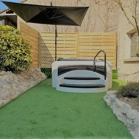 Du Lapin Bleu בית נופש *